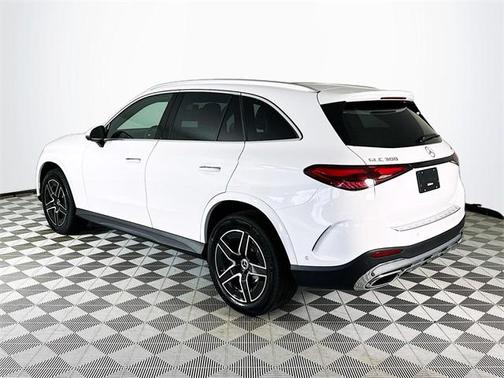 2025 Mercedes-Benz GLC 300 4MATIC