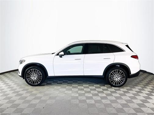 2026 Mercedes-Benz GLC 300 4MATIC