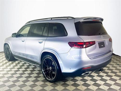 2026 Mercedes-Benz GLS 450 4MATIC