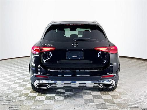 2026 Mercedes-Benz GLC 300 Base