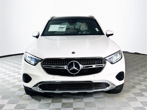 2026 Mercedes-Benz GLC 300 Base