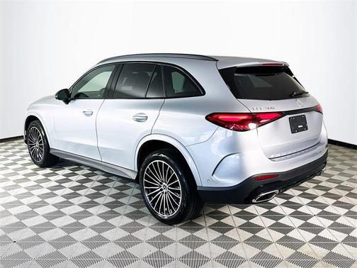 2026 Mercedes-Benz GLC 300 Base