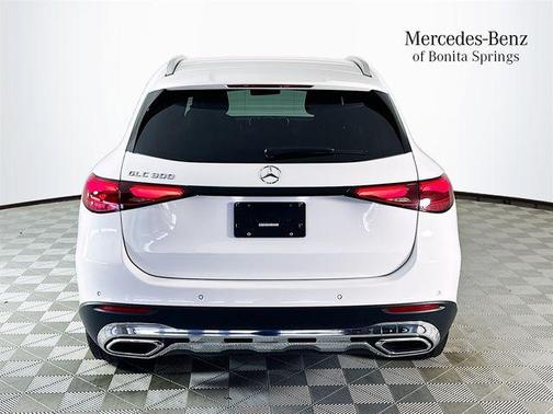 2024 Mercedes-Benz GLC 300 Base