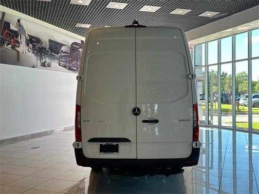 2026 Mercedes-Benz Sprinter 2500 High Roof
