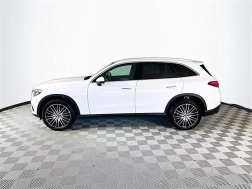 2026 Mercedes-Benz GLC 300 Base