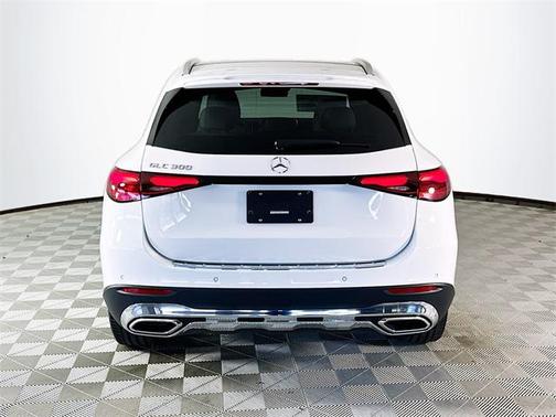 2026 Mercedes-Benz GLC 300 Base