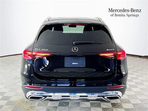 2025 Mercedes-Benz GLC 300 4MATIC