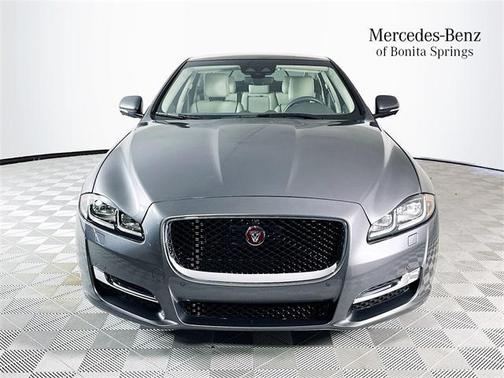 2019 Jaguar XJ R-Sport
