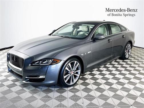 2019 Jaguar XJ R-Sport