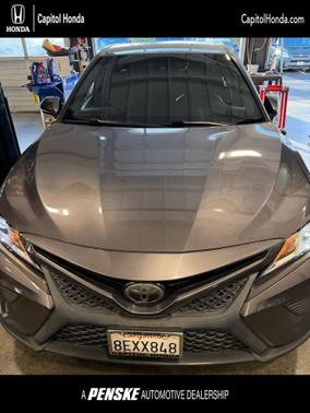 2018 Toyota Camry SE