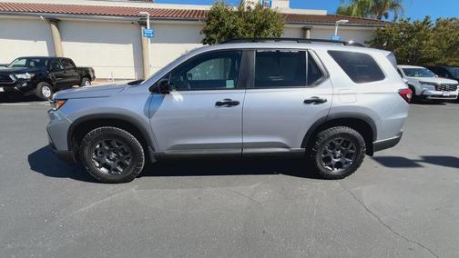 2025 Honda Pilot TrailSport