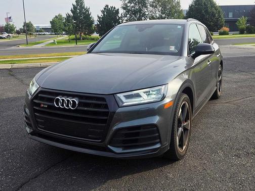 Daytona Gray Pearl Effect 2019 Audi SQ5 3.0T Premium Plus