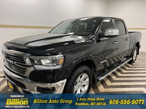 Diamond Black Crystal Pearlcoat 2021 RAM 1500 Laramie