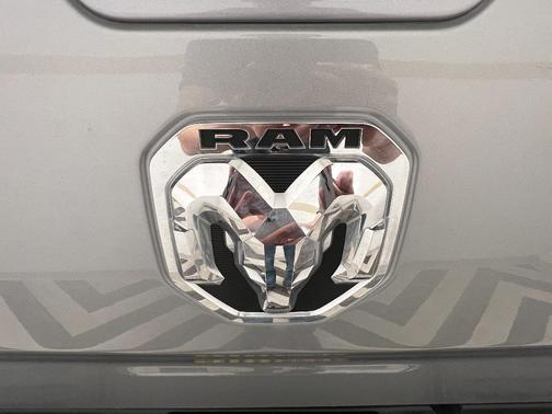 Billet Silver Metallic Clearcoat 2024 RAM 3500 Laramie Crew Cab 4x4 8' Box