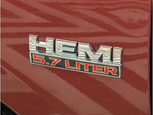 Delmonico Red Pearlcoat 2016 RAM 1500 Big Horn