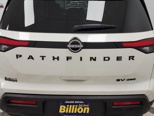 2022 Nissan Pathfinder SV 4WD