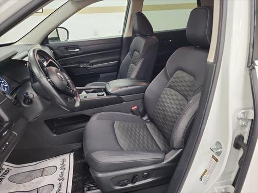 2022 Nissan Pathfinder SV 4WD