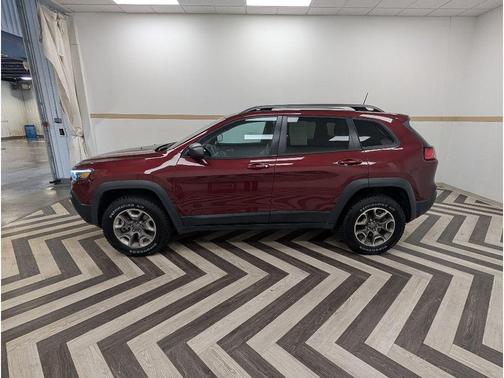 Velvet Red Pearlcoat 2020 Jeep Cherokee Trailhawk