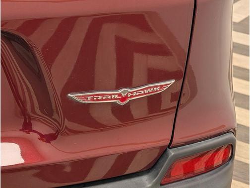 Velvet Red Pearlcoat 2020 Jeep Cherokee Trailhawk