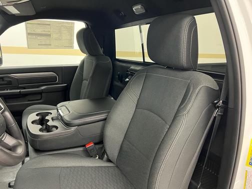 2026 RAM 2500 Tradesman Regular Cab 4x4 8' Box