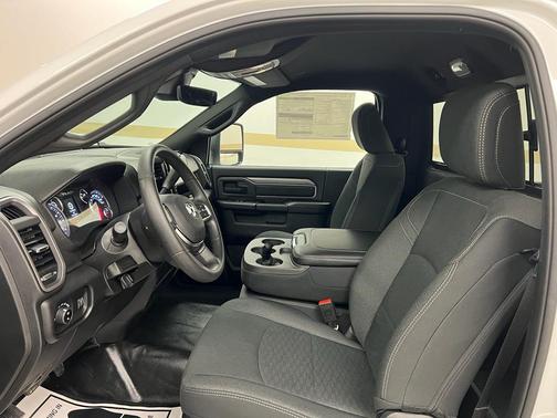 2026 RAM 2500 Tradesman Regular Cab 4x4 8' Box