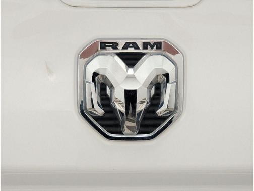 Bright White Clearcoat 2021 RAM 3500 Laramie Crew Cab 4x4 8' Box