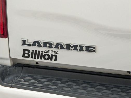 Bright White Clearcoat 2021 RAM 3500 Laramie Crew Cab 4x4 8' Box