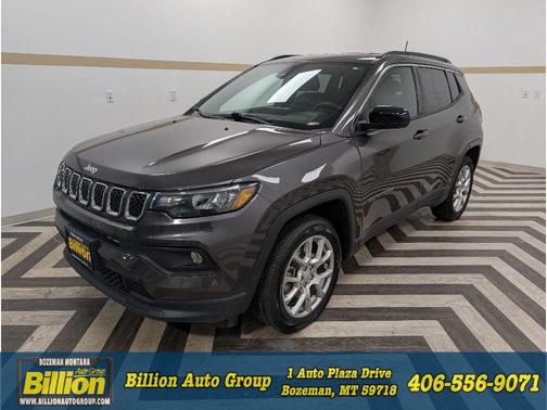 Granite Crystal Metallic Clearcoat 2023 Jeep Compass Latitude Lux