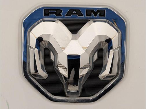 2024 RAM 2500 Tradesman Crew Cab 4x4 8' Box