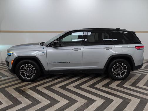 2024 Jeep Grand Cherokee 4xe Trailhawk