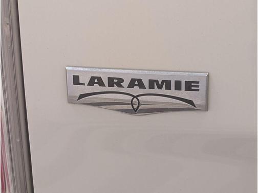 2018 RAM 2500 Laramie Crew Cab 4x4 8' Box
