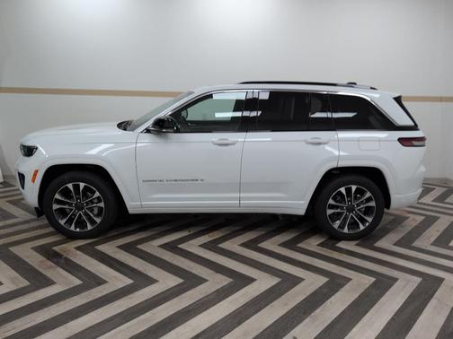 2025 Jeep Grand Cherokee Overland