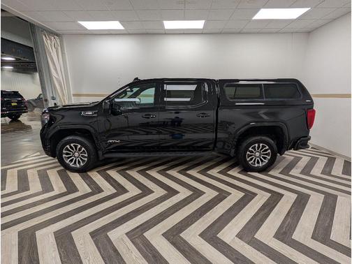 Onyx Black 2022 GMC Sierra 1500 AT4
