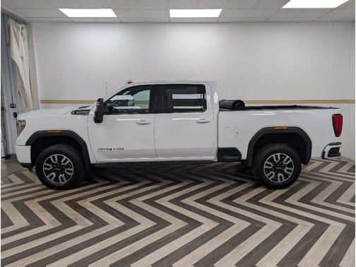 Summit White 2023 GMC Sierra 3500 AT4