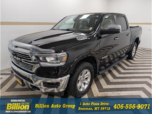 Diamond Black Crystal Pearlcoat 2019 RAM 1500 Laramie