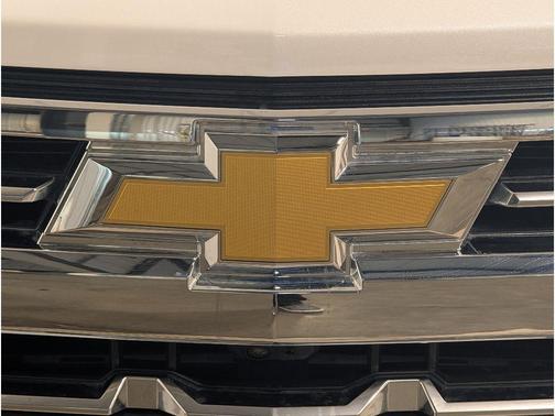 Iridescent Pearl Tricoat 2024 Chevrolet Silverado 1500 LTZ