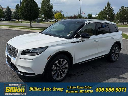 Pristine White Metallic Tri-Coat 2022 Lincoln Corsair Reserve