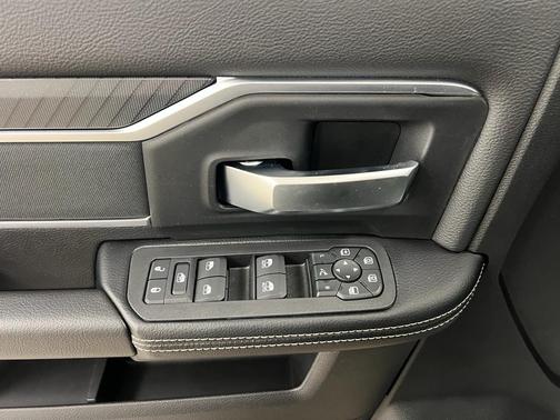 2026 RAM 3500 Big Horn Crew Cab 4x4 8' Box