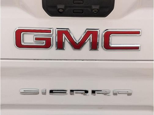White Frost Tricoat 2022 GMC Sierra 3500 SLT
