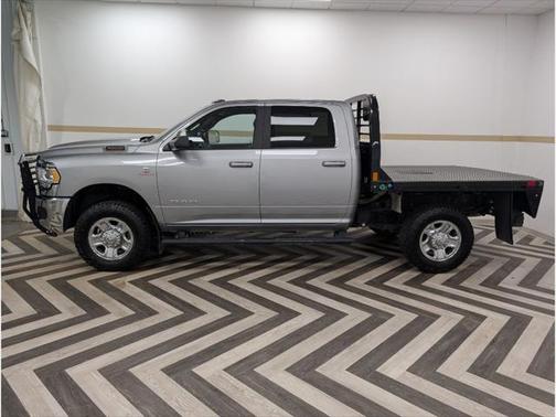 2022 RAM 3500 Big Horn Crew Cab 4x4 6'4' Box