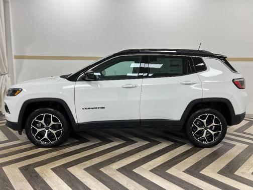Bright White Clearcoat 2026 Jeep Compass Limited