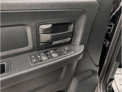 Granite Crystal Metallic Clearcoat 2016 RAM 1500 Tradesman