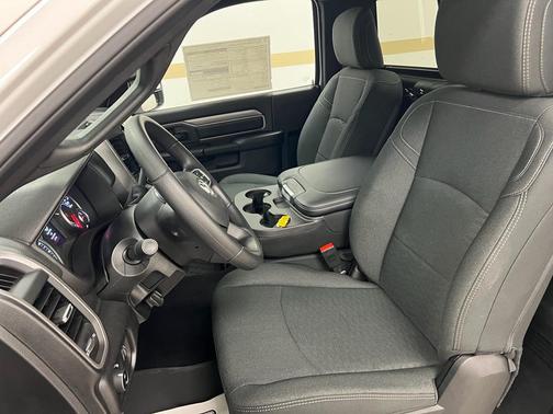 2026 RAM 2500 Tradesman Regular Cab 4x4 8' Box