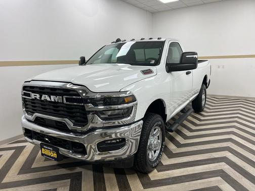 Bright White Clearcoat 2026 RAM 2500 Tradesman Regular Cab 4x4 8' Box