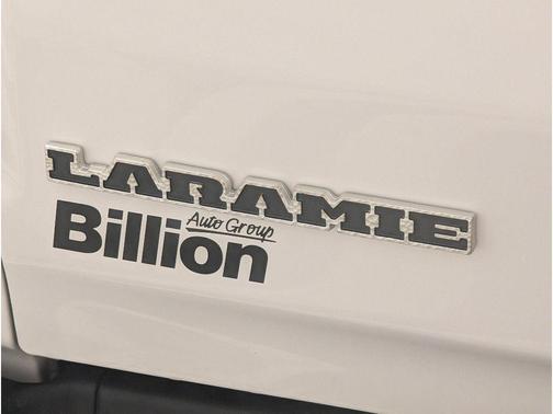 Bright White Clearcoat 2020 RAM 1500 Laramie