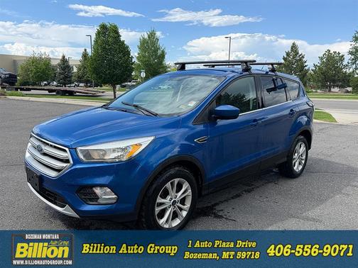 Lightning Blue Metallic 2017 Ford Escape SE