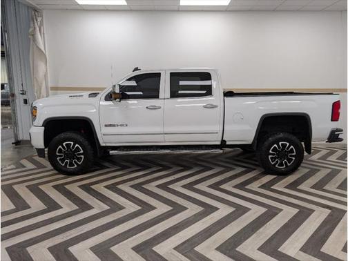 2017 GMC Sierra 2500 SLT