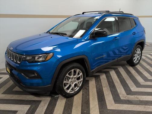 2022 Jeep Compass Latitude Lux
