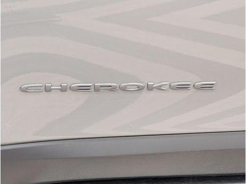 Sting-Grey 2022 Jeep Cherokee Trailhawk