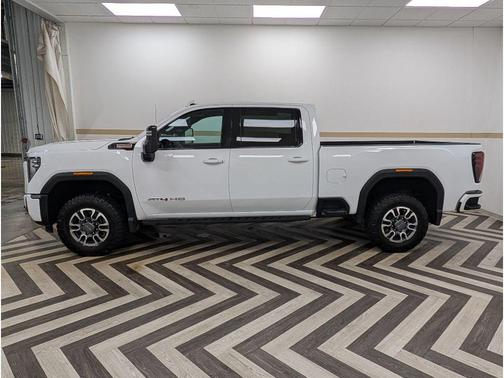 2024 GMC Sierra 2500 AT4